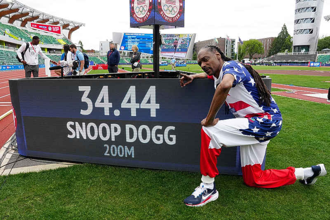 Snoop Dogg lights up US trials in sprint and commentary stint 